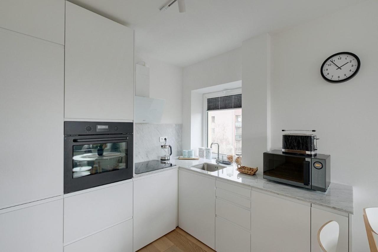 Luxurious 3br Center Apartament